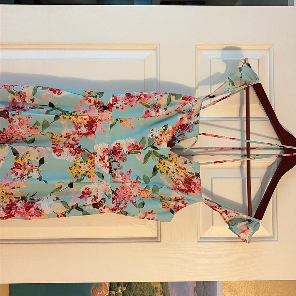 Gorgeous spring and summer romper!